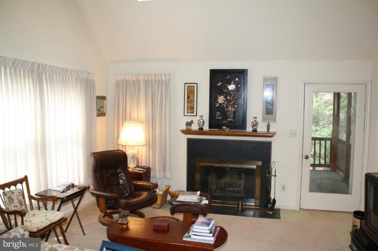 2504 Bollard Road Annapolis, MD 21401 - Photo 7 of 19 Family Room