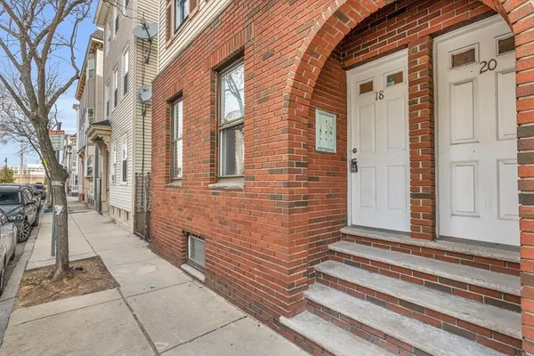 $3,650 | 18 O Street, Unit 1, Boston, MA 02127