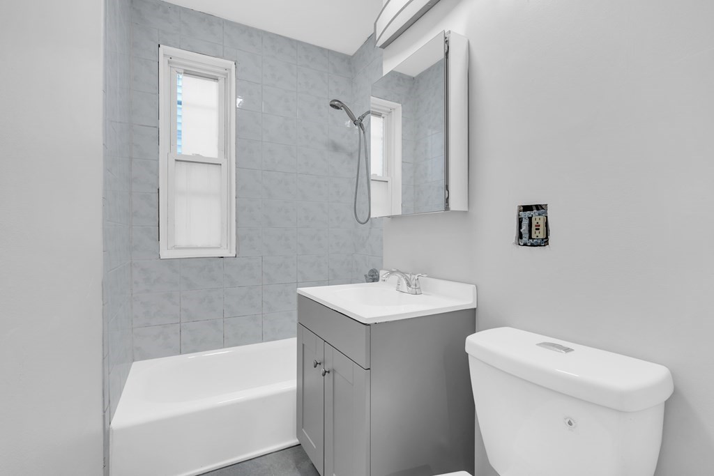 18 O Street, Unit 1 Boston, MA 02127 - Photo 5 of 11