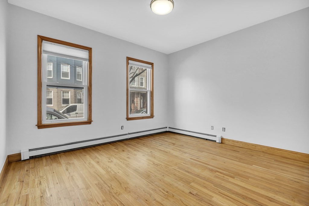 18 O Street, Unit 1 Boston, MA 02127 - Photo 8 of 11