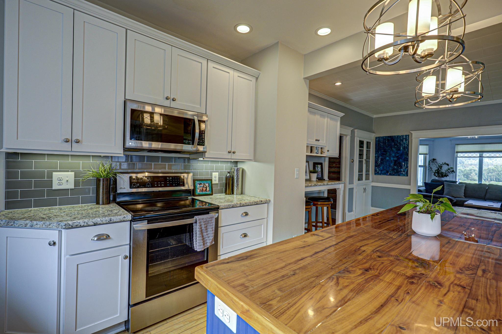 906 Selden Road Iron River, MI 49935 - Photo 6 of 32 Gallery Image 6
