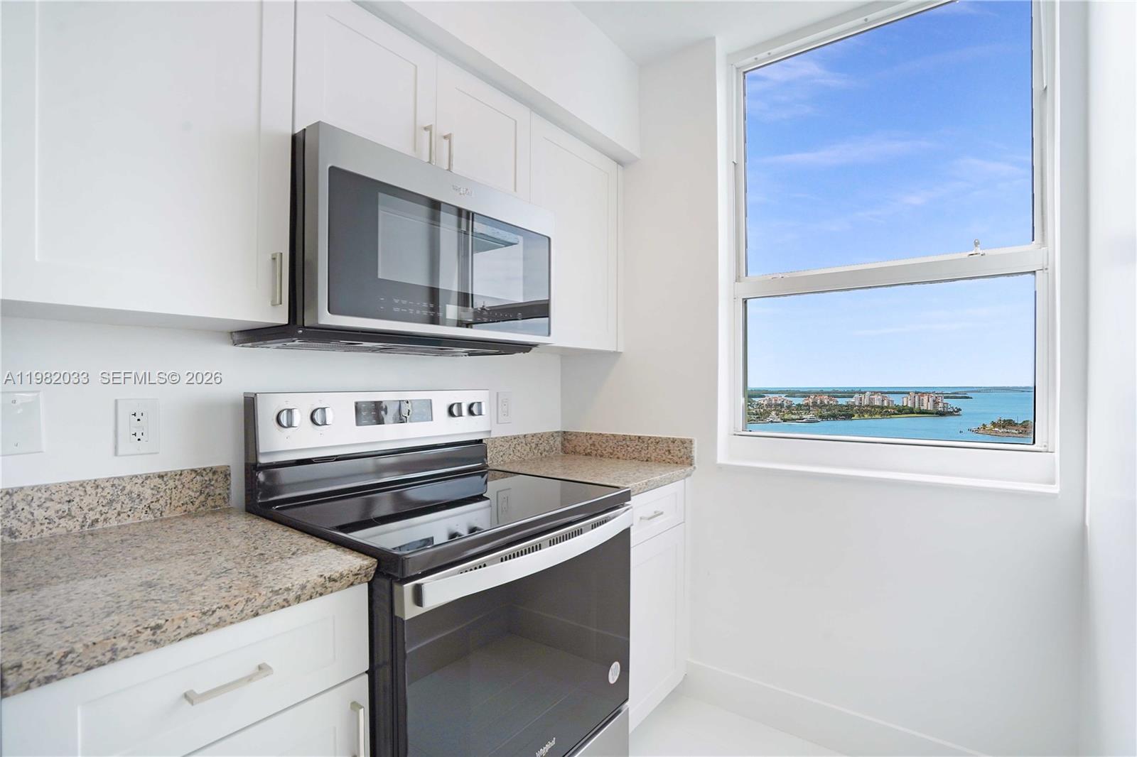 90 Alton Road, Unit 2212 Miami Beach, FL 33139 - Photo 10 of 42 Brand new appliances