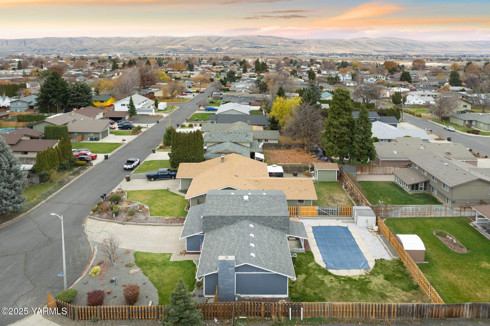 1106 South 33rd Avenue Yakima, WA 98902 - Photo 18 of 23 an aerial view of residential houses with outdoor space and parking