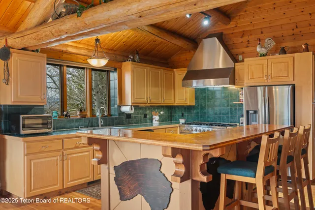 $1,999,000 | 2720 East 5000 North, Tetonia, ID 83452