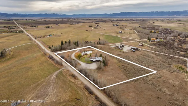 $1,999,000 | 2720 East 5000 North, Tetonia, ID 83452
