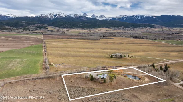 $1,999,000 | 2720 East 5000 North, Tetonia, ID 83452
