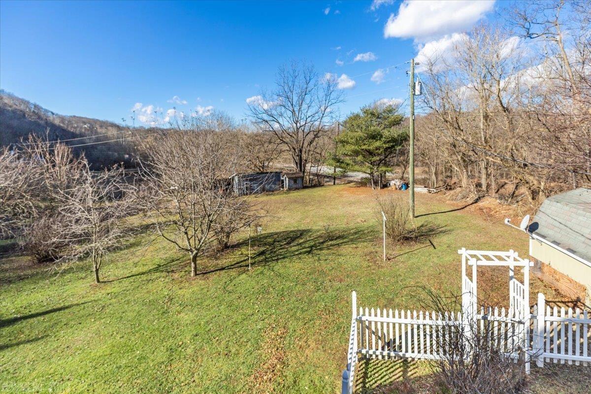 7549 Gate Ten Road Radford, VA 24141 - Photo 35 of 58 Gallery Image 35