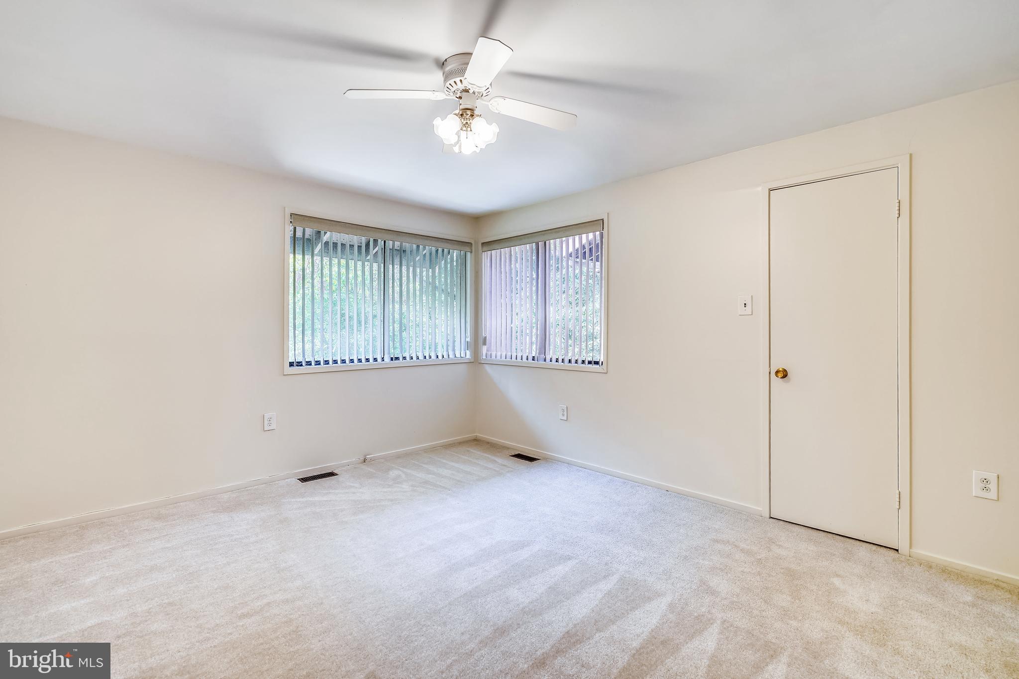 9498 Kilimanjaro Road Columbia, MD 21045 - Photo 22 of 28 Gallery Image 22