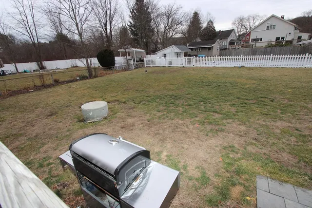 $2,900 | 6 Canal Street, Unit A, Sutton, MA 01590