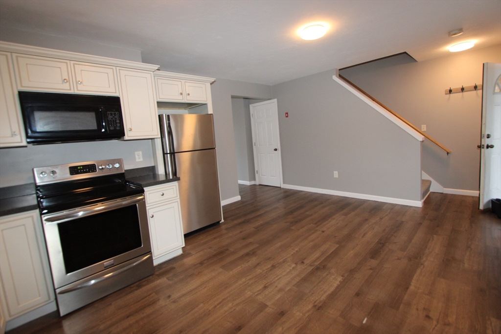 6 Canal Street, Unit A Sutton, MA 01590 - Photo 5 of 18