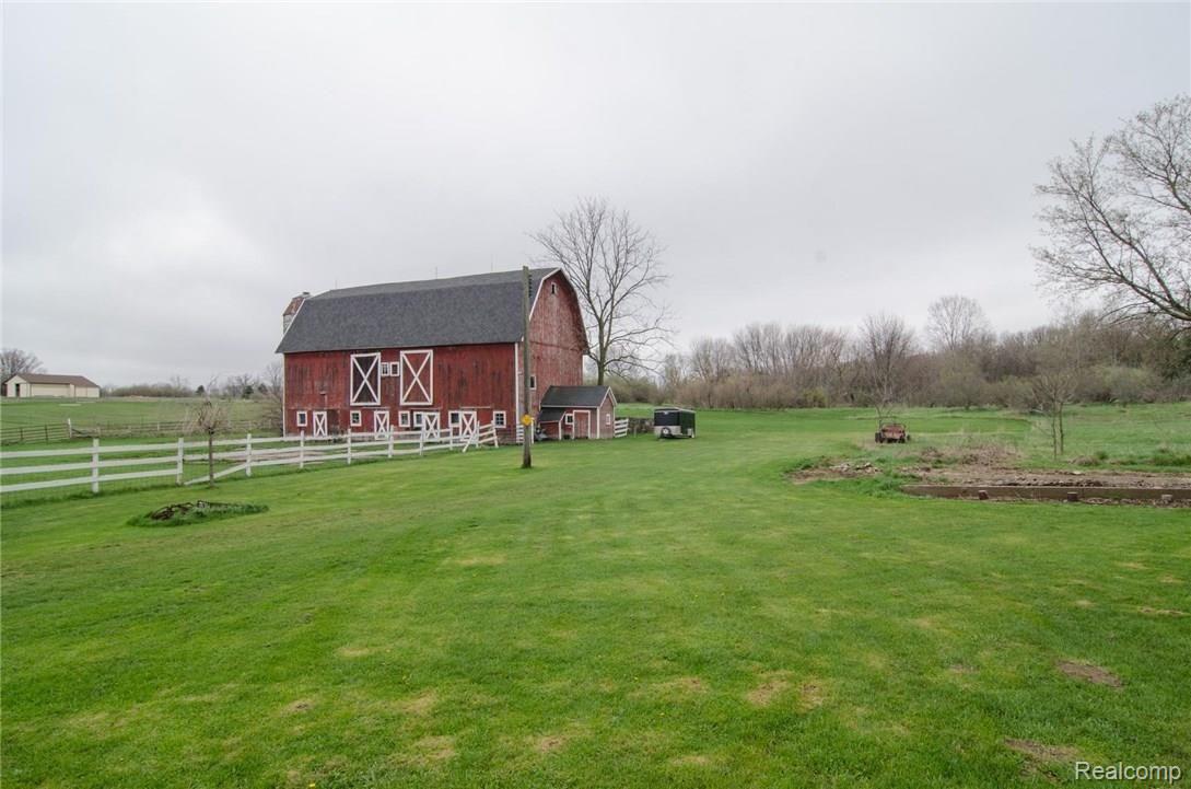 2310 Dutcher Road Howell, MI 48843 - Photo 39 of 43 GRU_0102.jpg