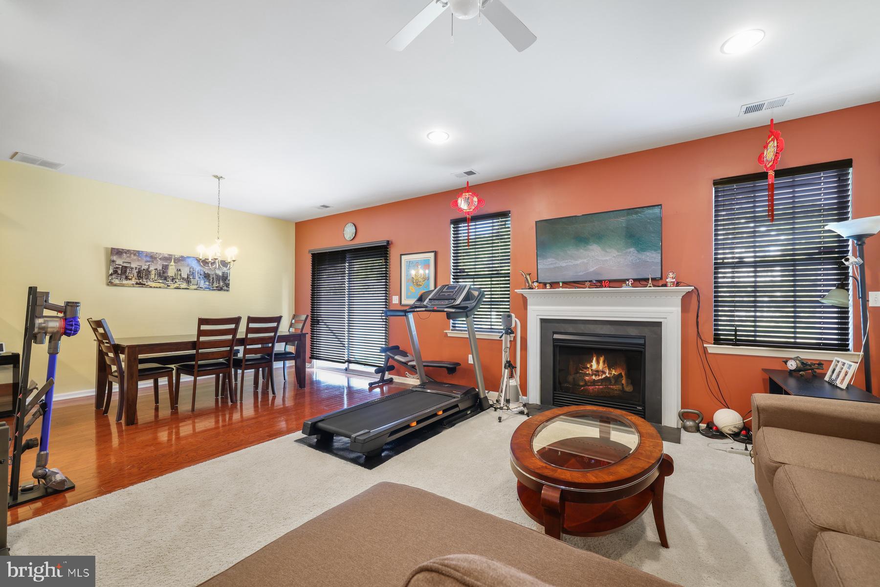 22 Blake Drive Pennington, NJ 08534 - Photo 2 of 29