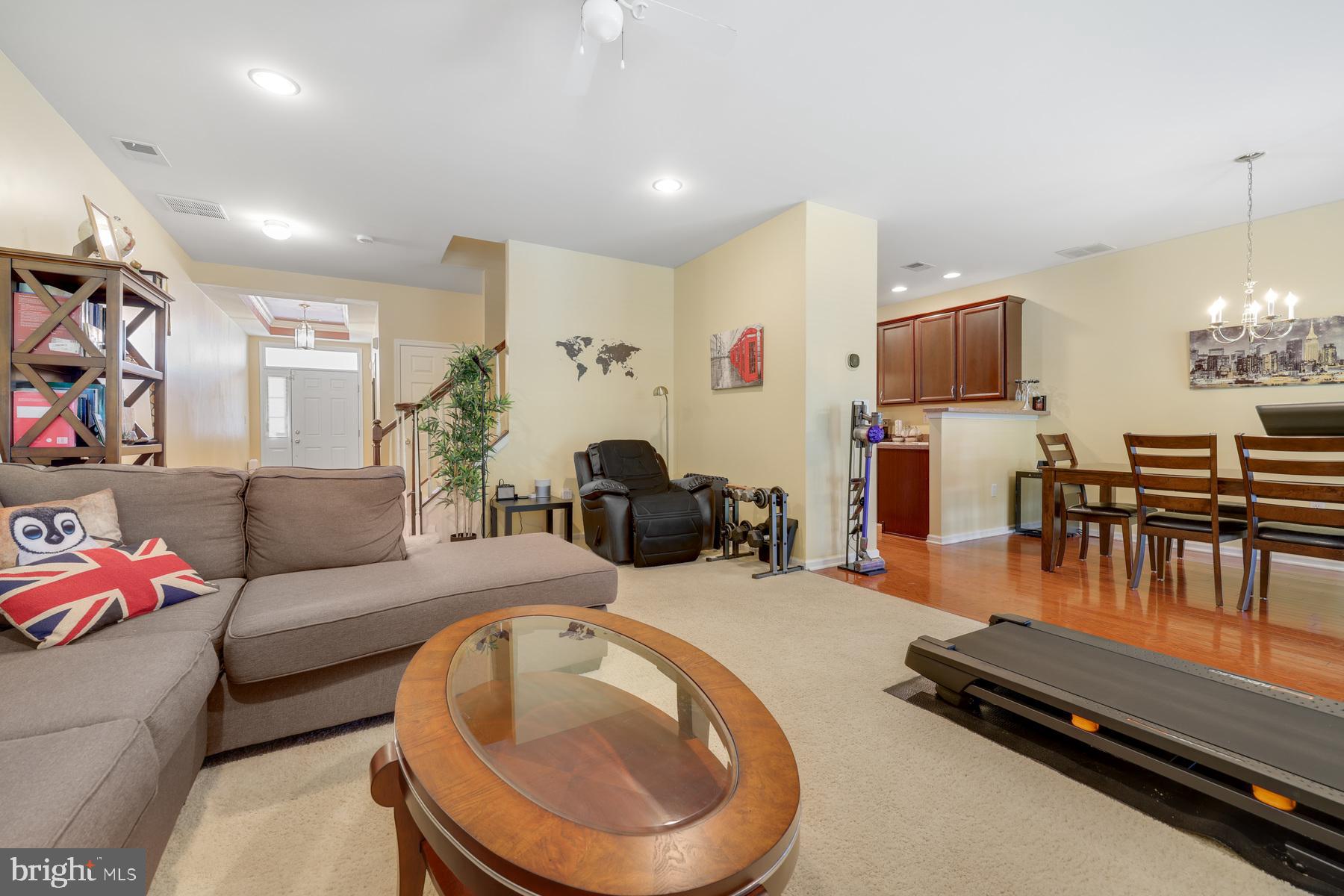 22 Blake Drive Pennington, NJ 08534 - Photo 6 of 29