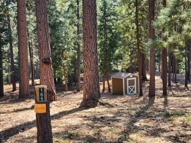 a street sign on the side of the road