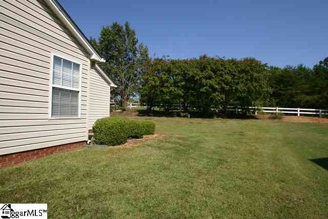 437 Riverside Chase Circle Greer, SC 29650 - Photo 9 of 10