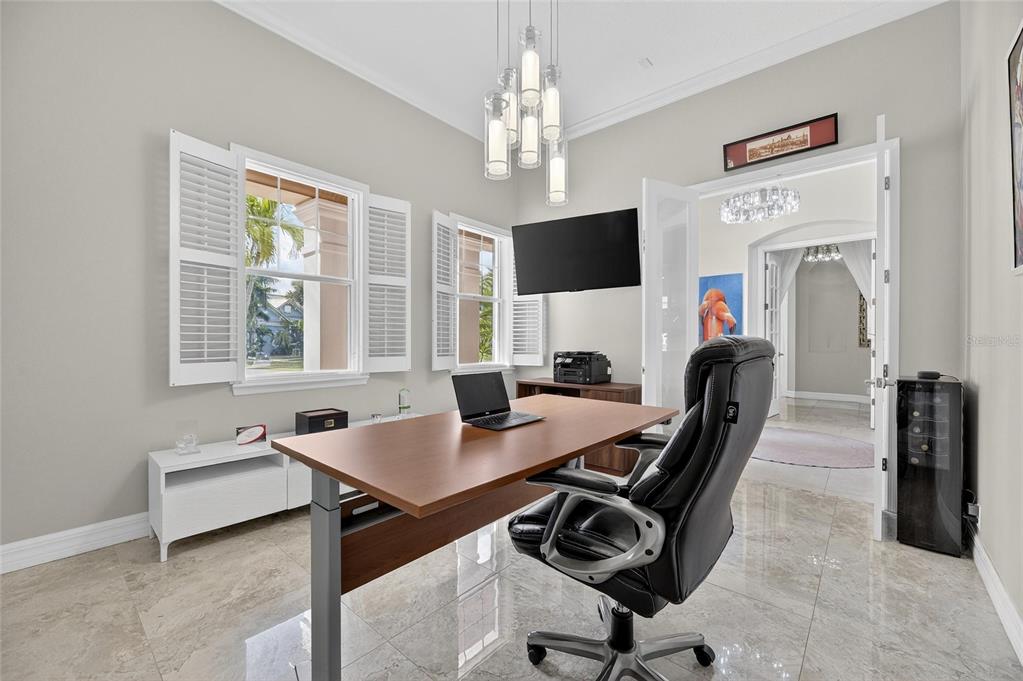 719 Islebay Drive Apollo Beach, FL 33572 - Photo 13 of 98