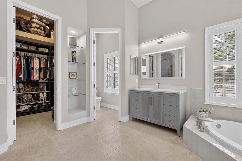 719 Islebay Drive Apollo Beach, FL 33572 - Photo 22 of 98