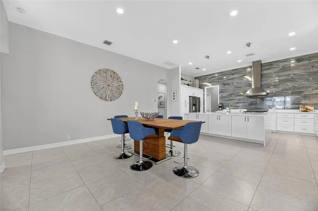 $1,349,000 | 719 Islebay Drive, Apollo Beach, FL 33572