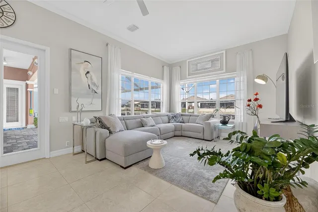 $1,349,000 | 719 Islebay Drive, Apollo Beach, FL 33572