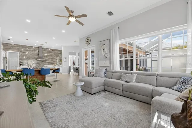 $1,349,000 | 719 Islebay Drive, Apollo Beach, FL 33572