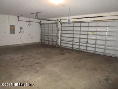 76480 Longleaf Loop Yulee, FL 32097 - Photo 21 of 24 GARAGE