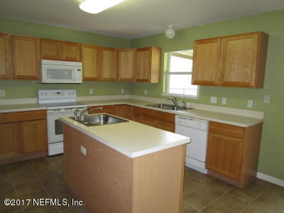 76480 Longleaf Loop Yulee, FL 32097 - Photo 5 of 24 KITCHEN
