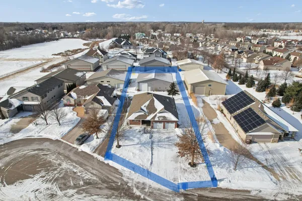 $649,900 | 7785 Clydesdale Circle, Circle Pines, MN 55014