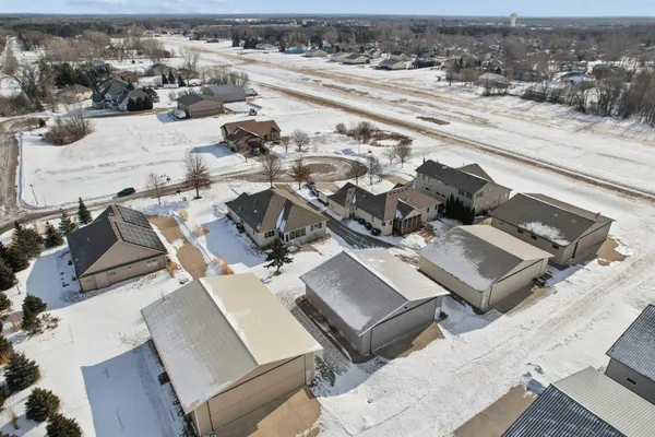 $649,900 | 7785 Clydesdale Circle, Circle Pines, MN 55014
