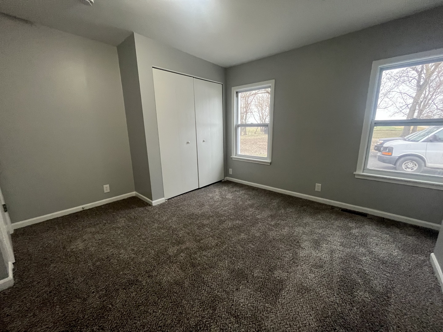 46 North 46th Road Mendota, IL 61342 - Photo 20 of 48 an empty room with windows