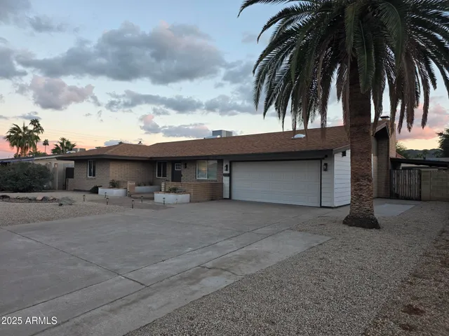 $699,900 | 3941 East Cholla Street, Phoenix, AZ 85028