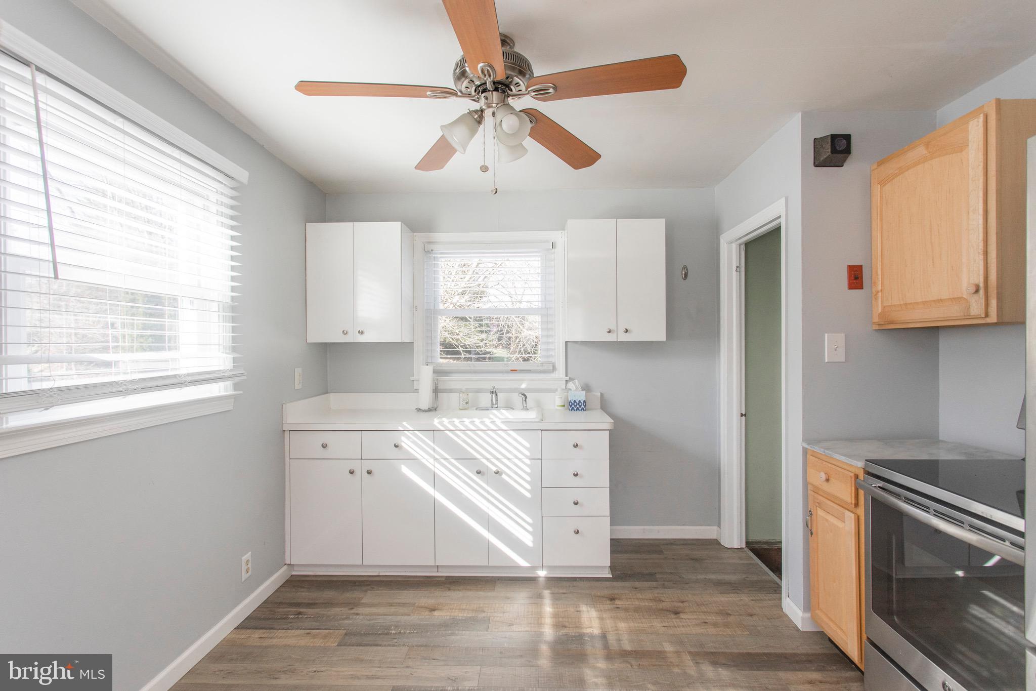 404 Brookhaven Road Brookhaven, PA 19015 - Photo 8 of 28