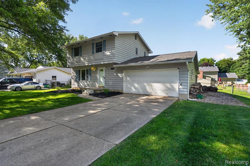 5521 Independence Colony Road Grand Blanc, MI 48439 - Photo 4 of 45