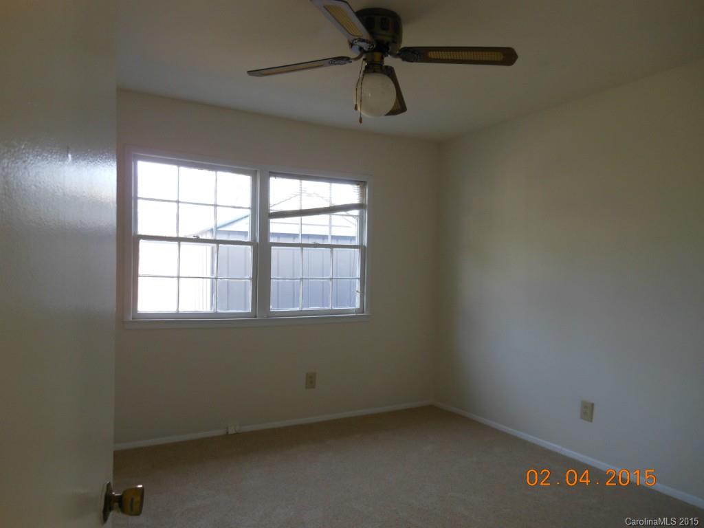 628 Milan Road East Charlotte, NC 28216 - Photo 9 of 13 Gallery Image 9