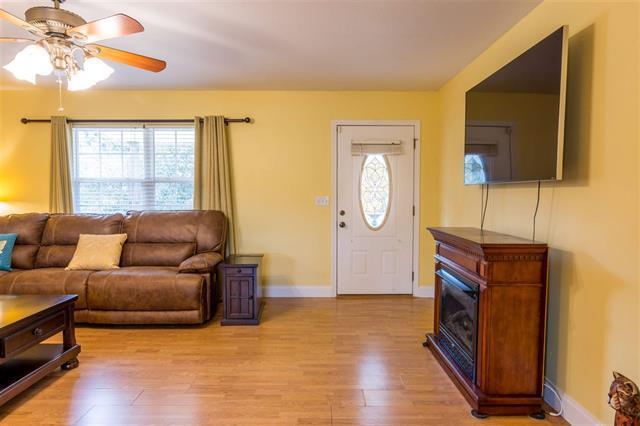 695 Dreamland Road Spring City, TN 37381 - Photo 13 of 40 3-Cozy Gas Fireplace in Living room