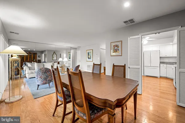 $220,000 | 4 Candlemaker Court, Unit 306, Baltimore, MD 21208