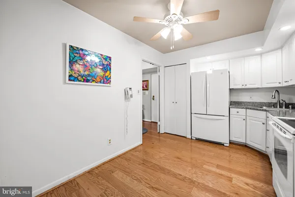 $220,000 | 4 Candlemaker Court, Unit 306, Baltimore, MD 21208