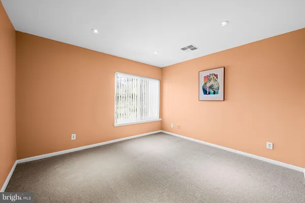 $220,000 | 4 Candlemaker Court, Unit 306, Baltimore, MD 21208