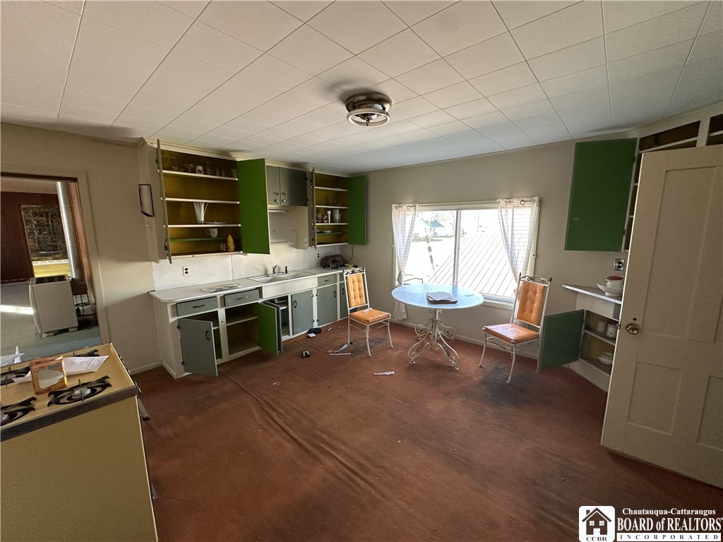 5456 East Lake Road Chautauqua, NY 14728 - Photo 4 of 8 Upstairs apartment kitchen