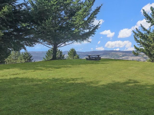 $6,100,000 | 33 Langley Hill Road, Woodside, CA 94062