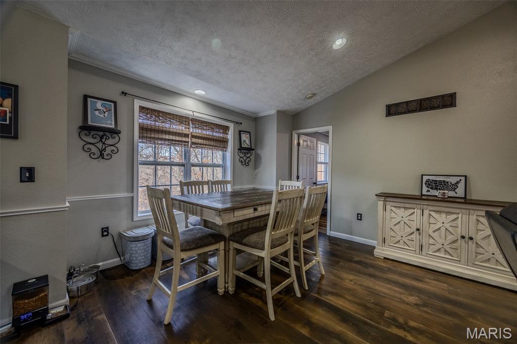 21143 Layla Road Waynesville, MO 65583 - Photo 9 of 82