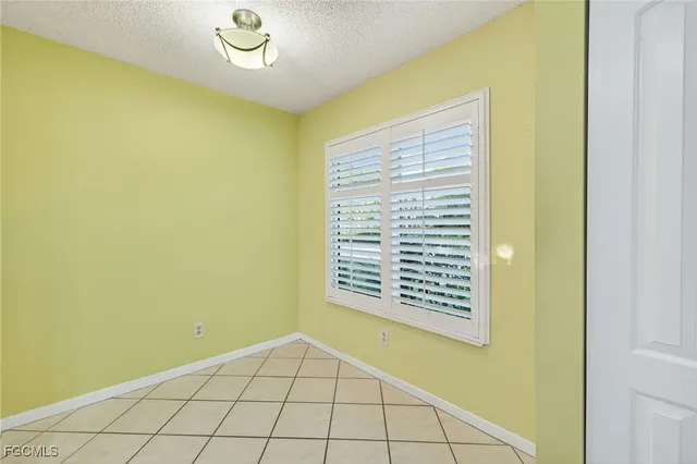 $259,900 | 1414 Park Shore Circle, Unit 2, Fort Myers, FL 33901