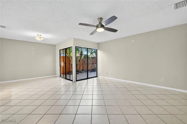 $259,900 | 1414 Park Shore Circle, Unit 2, Fort Myers, FL 33901