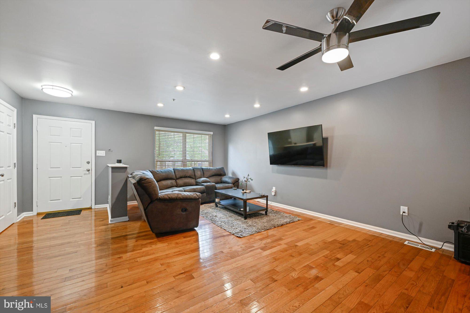 11107 Hollowbrook Road Owings Mills, MD 21117 - Photo 2 of 28