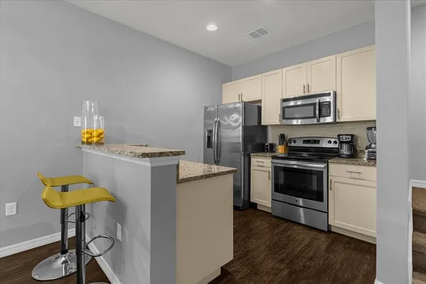 $2,100 | 5350 Diplomat Court, Unit 107, Kissimmee, FL 34746