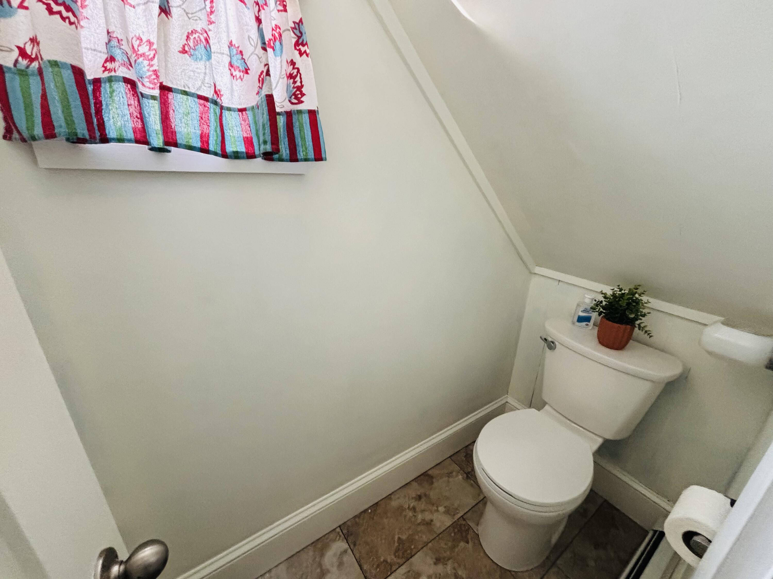 41 Dean Street Winterport, ME 04496 - Photo 15 of 26 1st Floor Bath