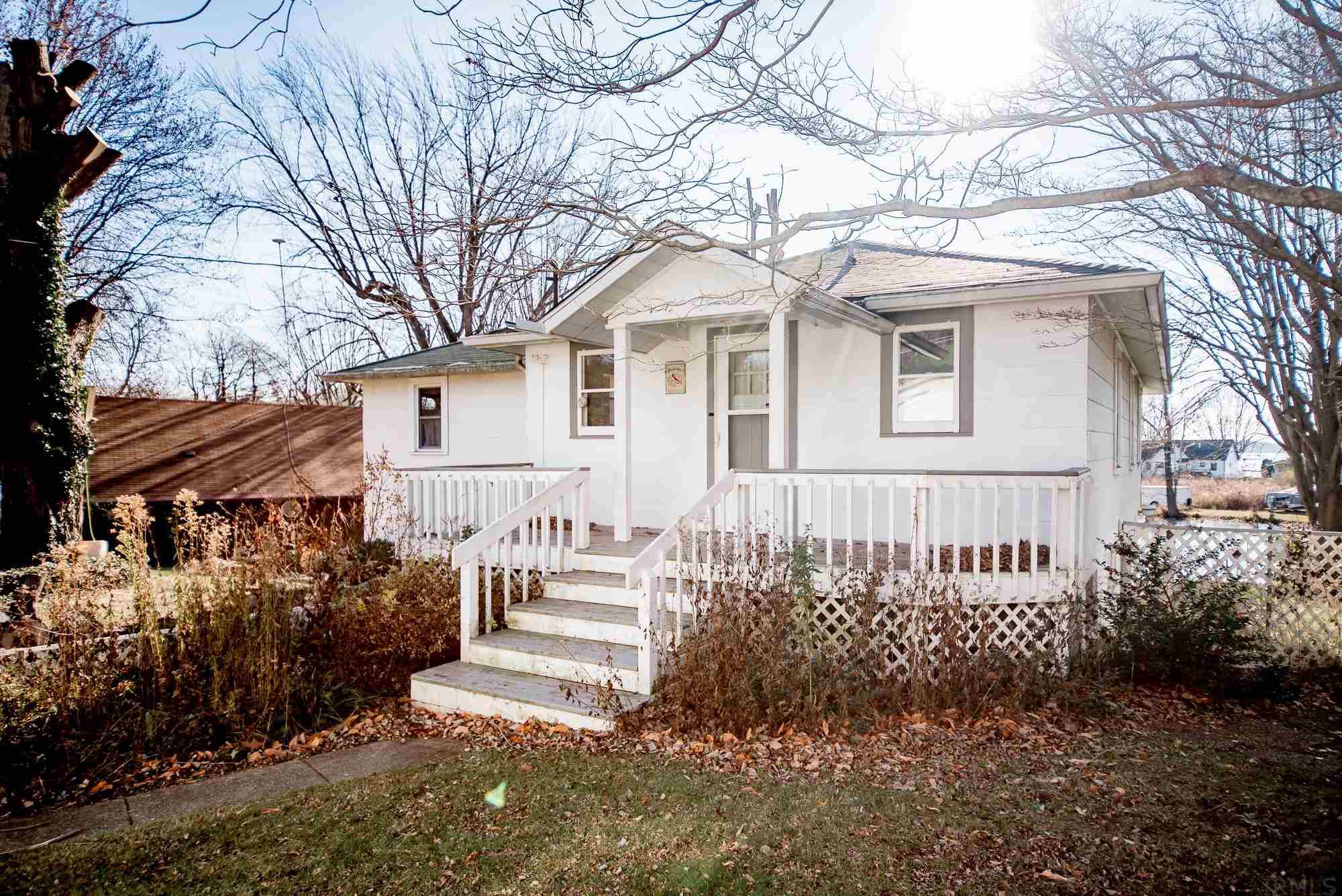 11703 North Elm Grove Road Syracuse, IN 46567 - Photo 8 of 36 Gallery Image 8