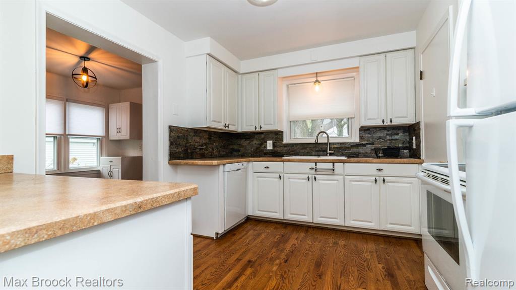 2602 Trafford Road Royal Oak, MI 48073 - Photo 6 of 26