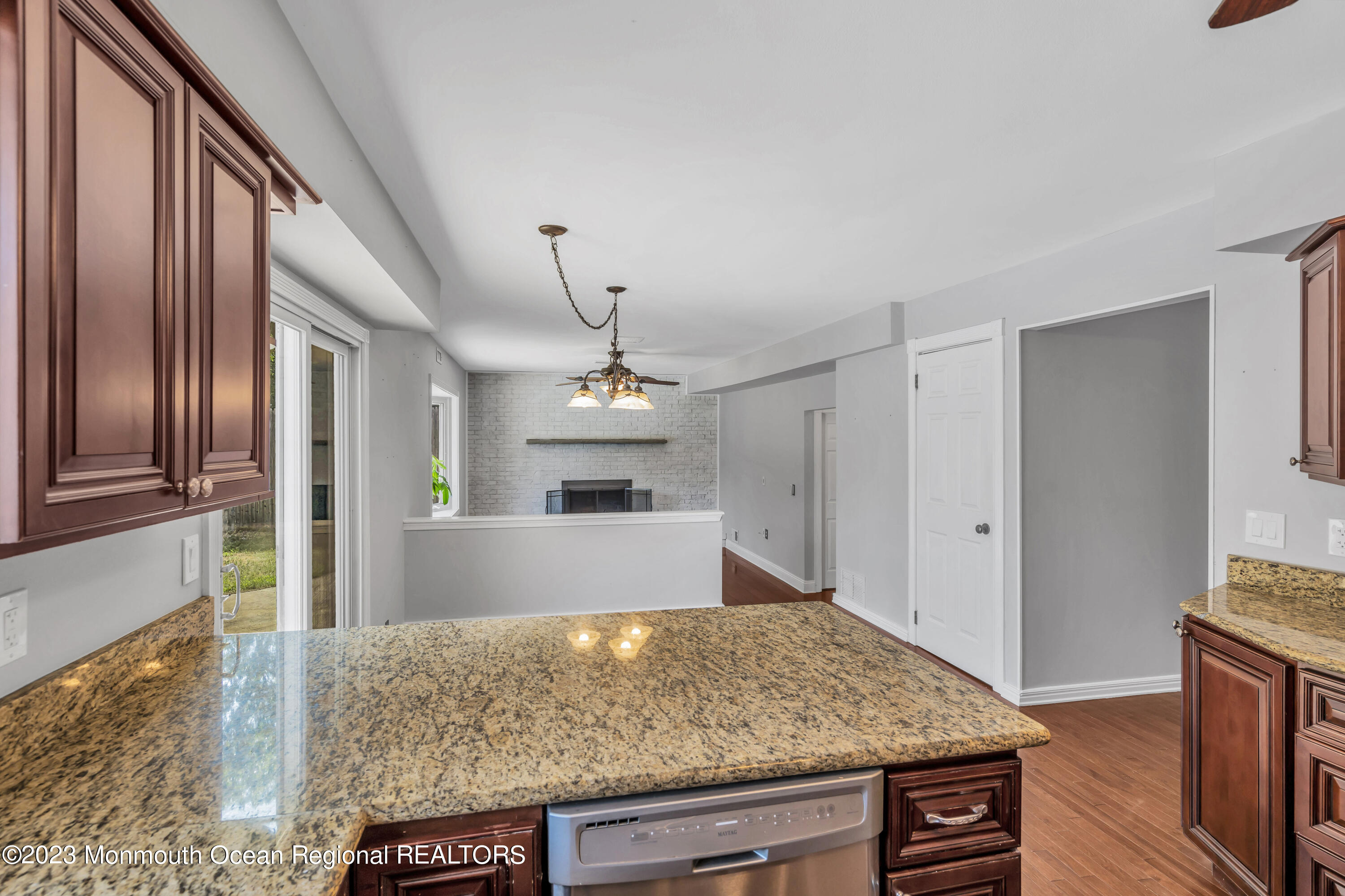 19 Poplar Street Howell, NJ 07731 - Photo 22 of 62 025_dsc06125