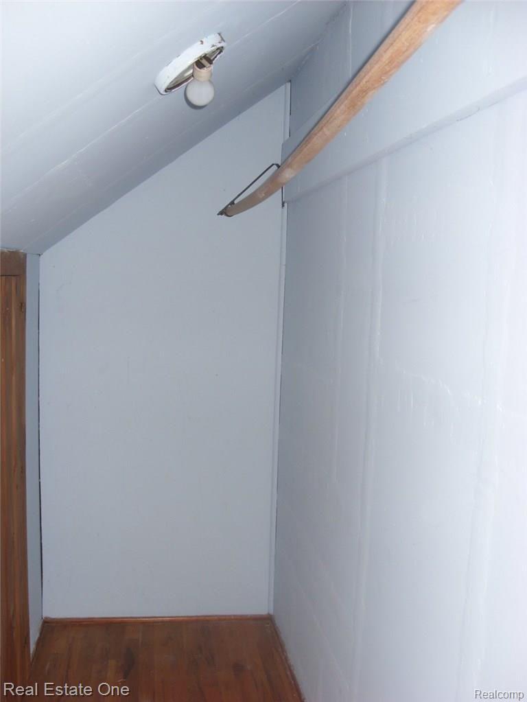 26596 Morley Street Inkster, MI 48141 - Photo 35 of 35 26596 Morley Master Bedroom Closet.jpg