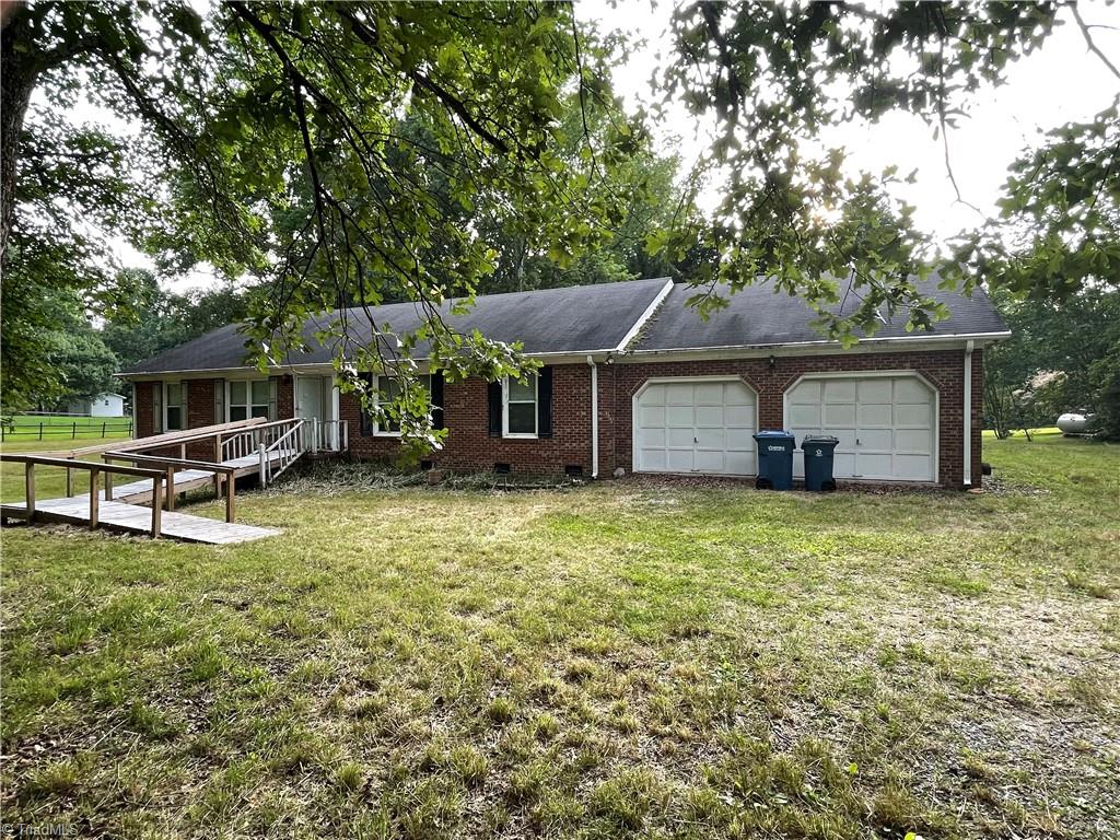 5304 Drake Road Greensboro, NC 27406 - Photo 1 of 33 Gallery Image 1